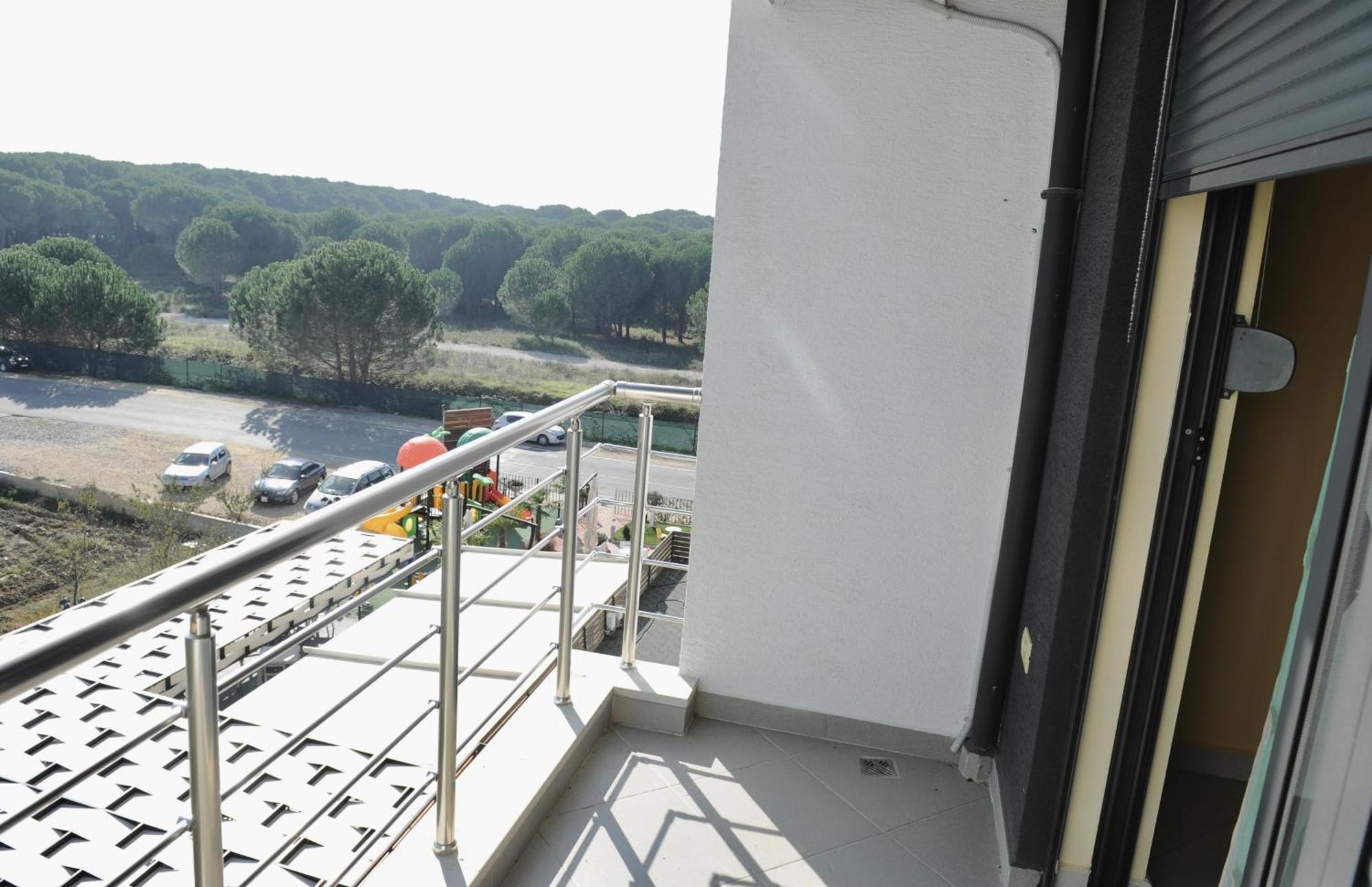 Hotel Fish Land Plazhi San Pietro Exterior photo