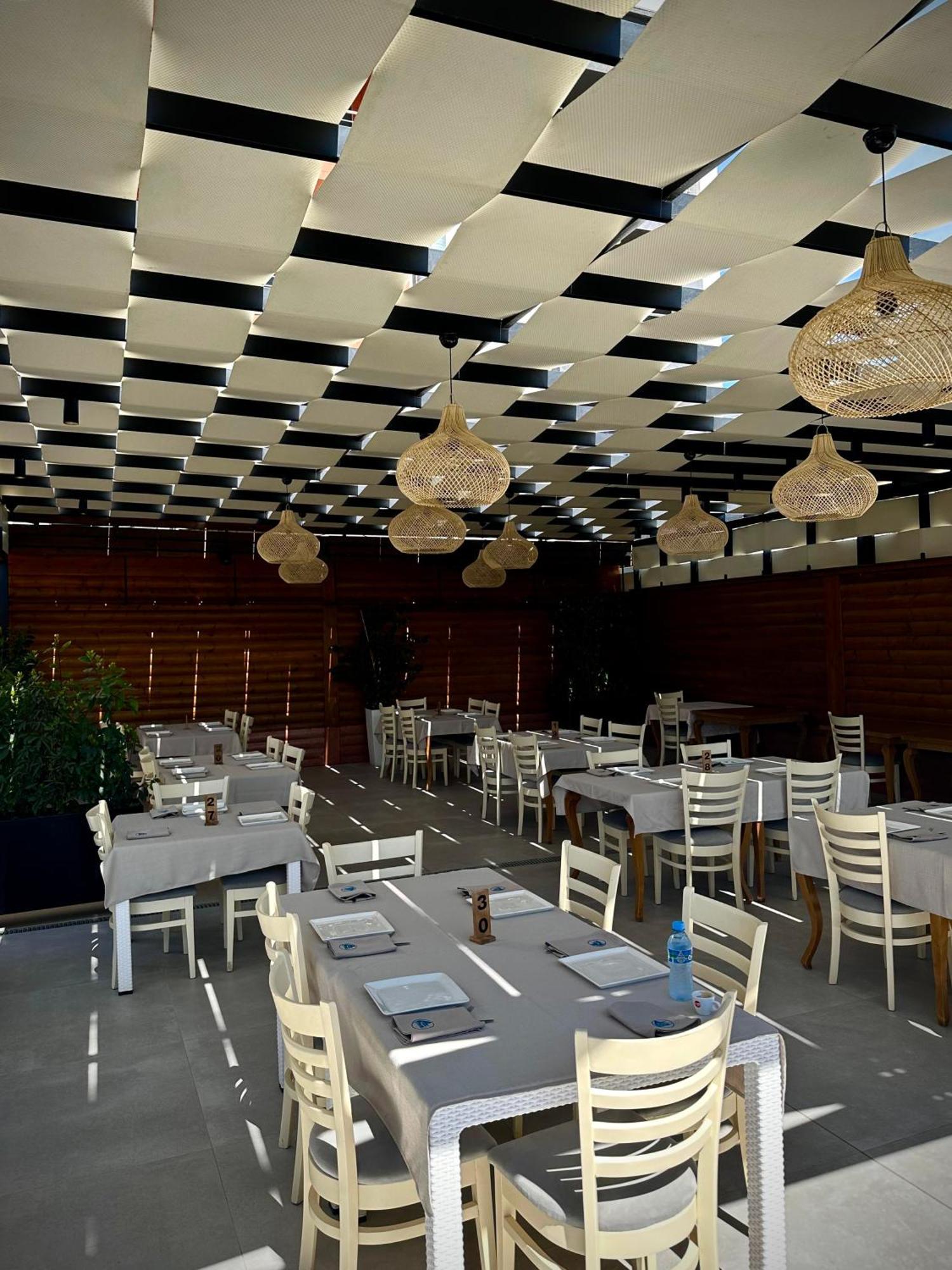 Hotel Fish Land Plazhi San Pietro Exterior photo