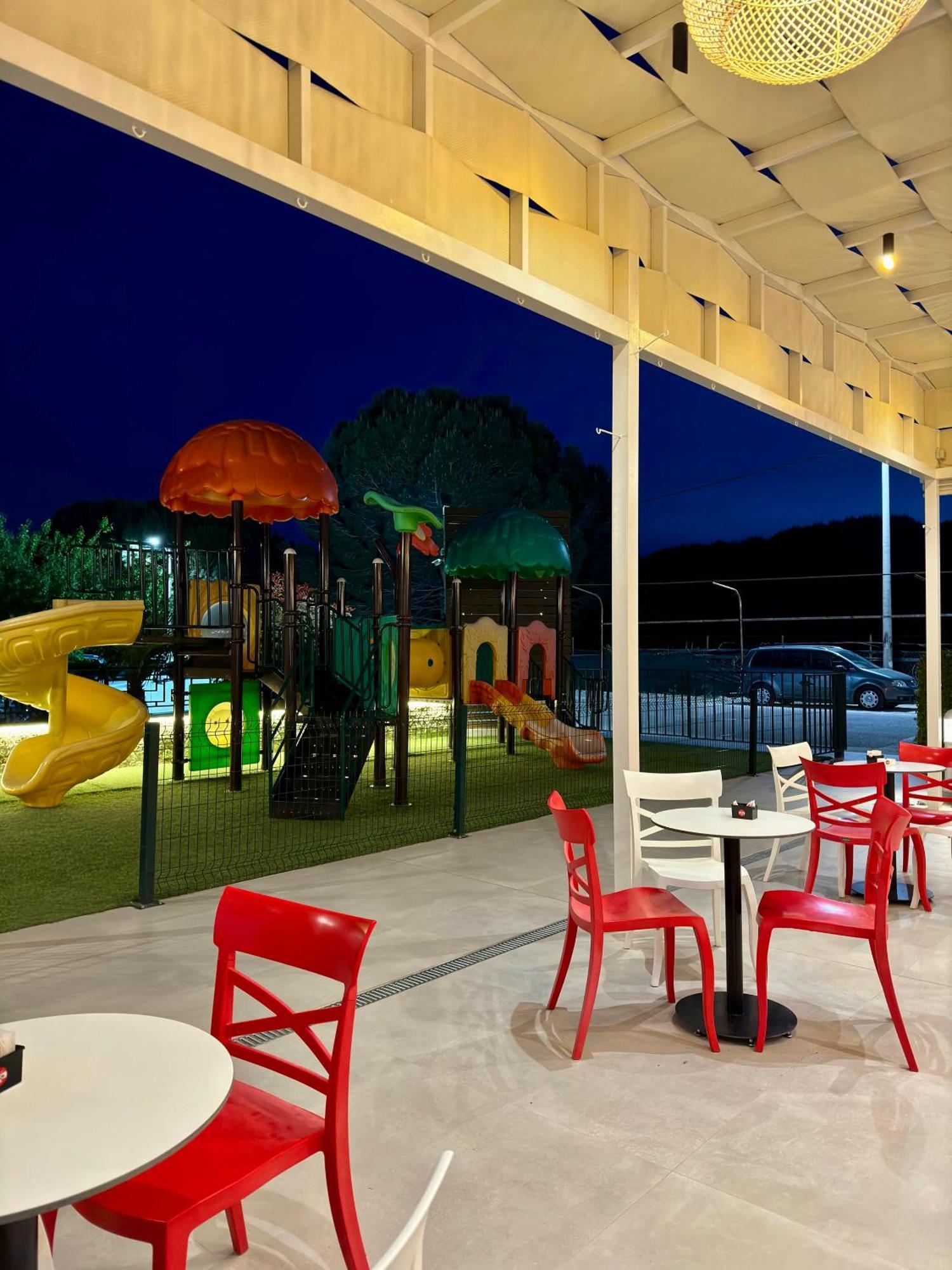 Hotel Fish Land Plazhi San Pietro Exterior photo